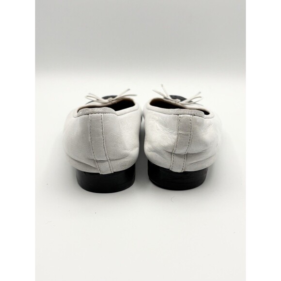 Chanel Ballet Flats White & Black Bi-Color Leather Cap Toe CC Logo Sz EU 36.5 - Picture 10 of 13